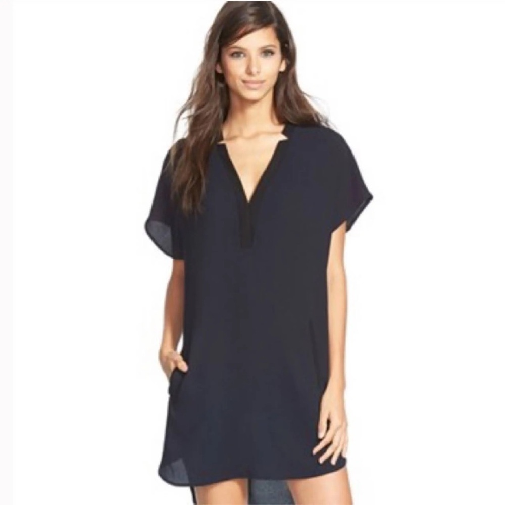 ASTR The Label navy and black trim V-neck shift dress